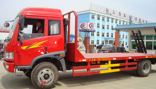 湖北程力集團平板運輸車的保養與介紹